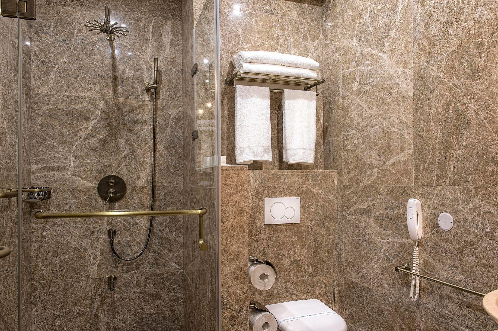 Villa Plaza Boutique Hotel & Spa Presov Exterior photo